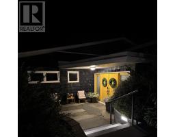 7 Kingswood Drive thumbnail 4