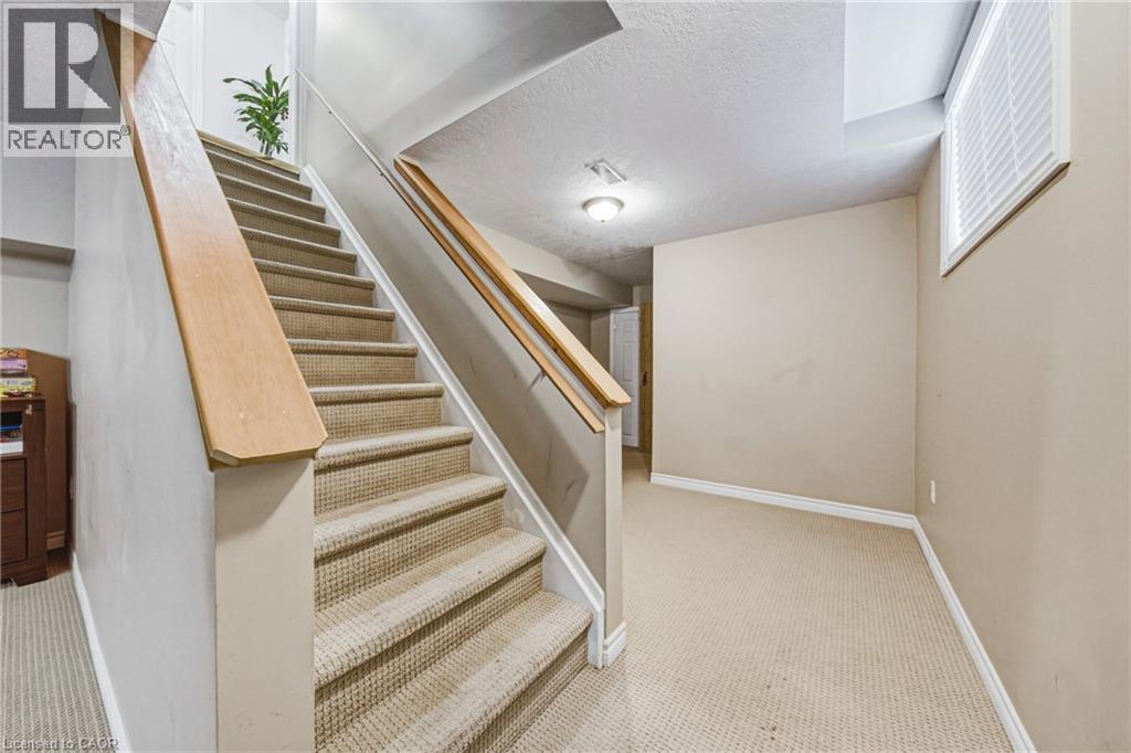 140 COUNTRY CLUB Drive - Image 31