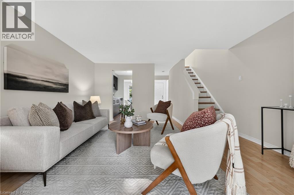 #7 465 WOOLWICH Street N - 14