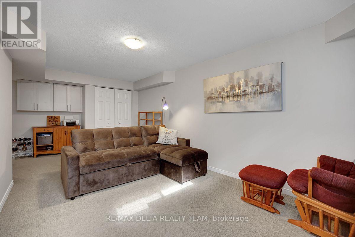 3 Bed, 2 Bath House for Sale in Ottawa – 429 DUSK PRIVATE, Ottawa – MLS# X13686686 - Image 28