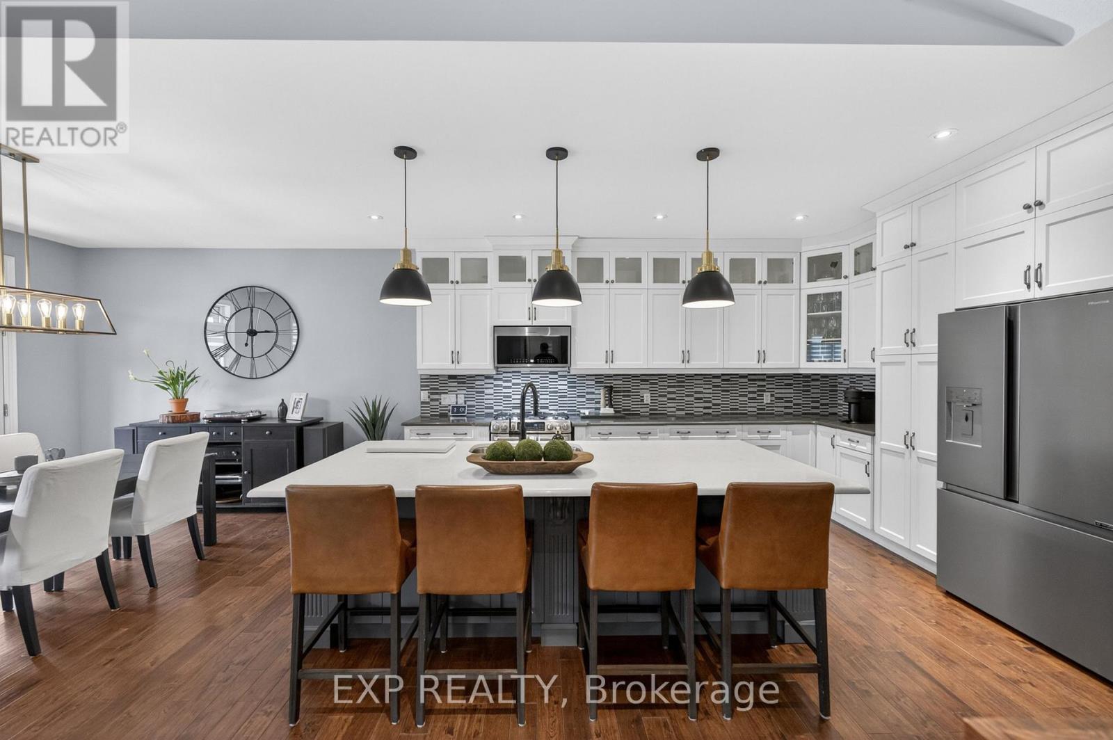 8736 ANGIE DRIVE - Image 16