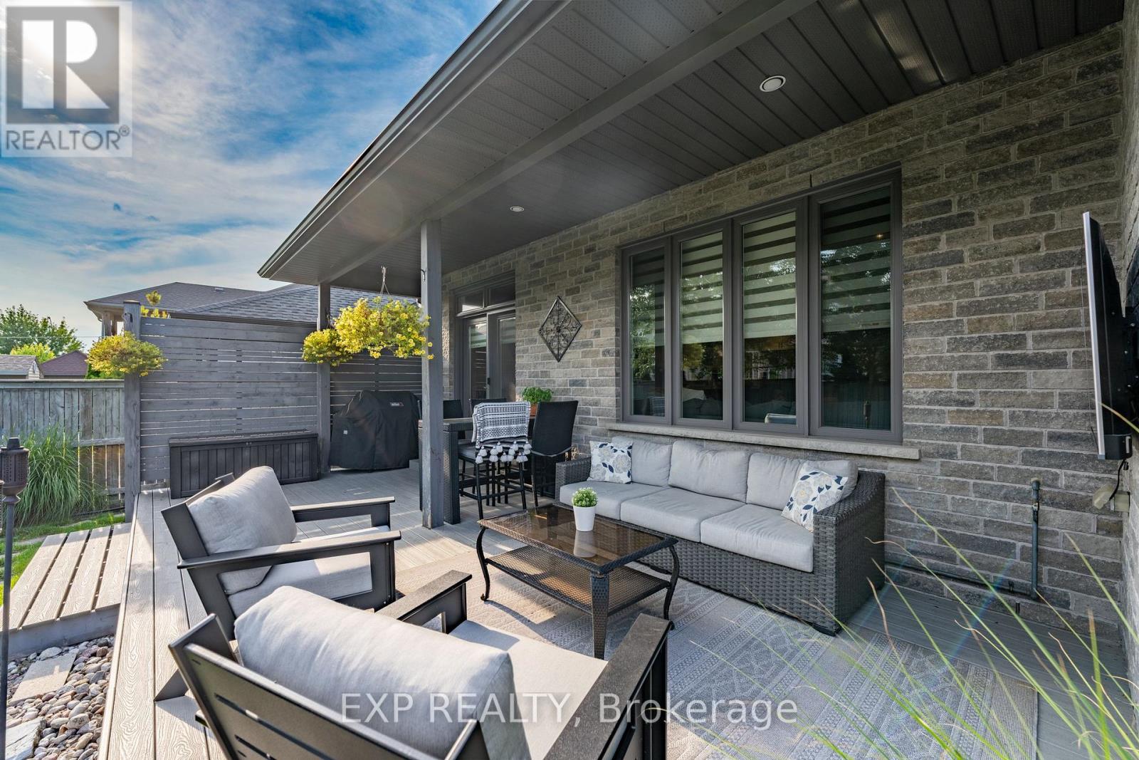 8736 ANGIE DRIVE - Image 42