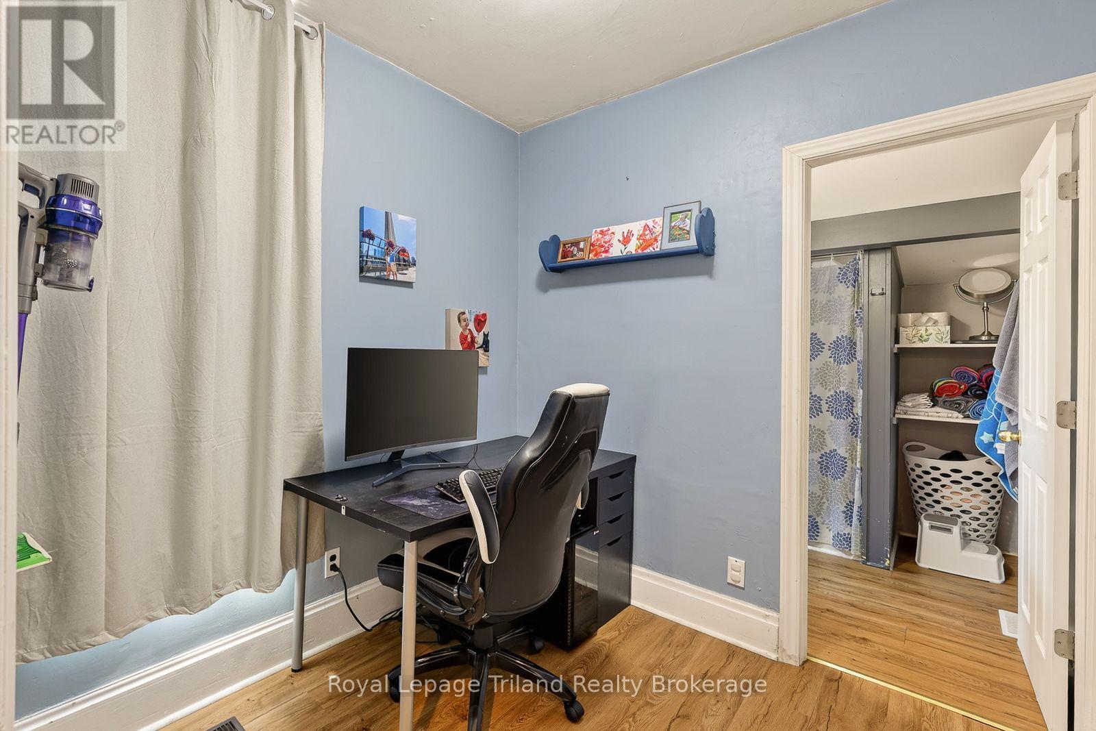 257 HUNTER STREET - 16