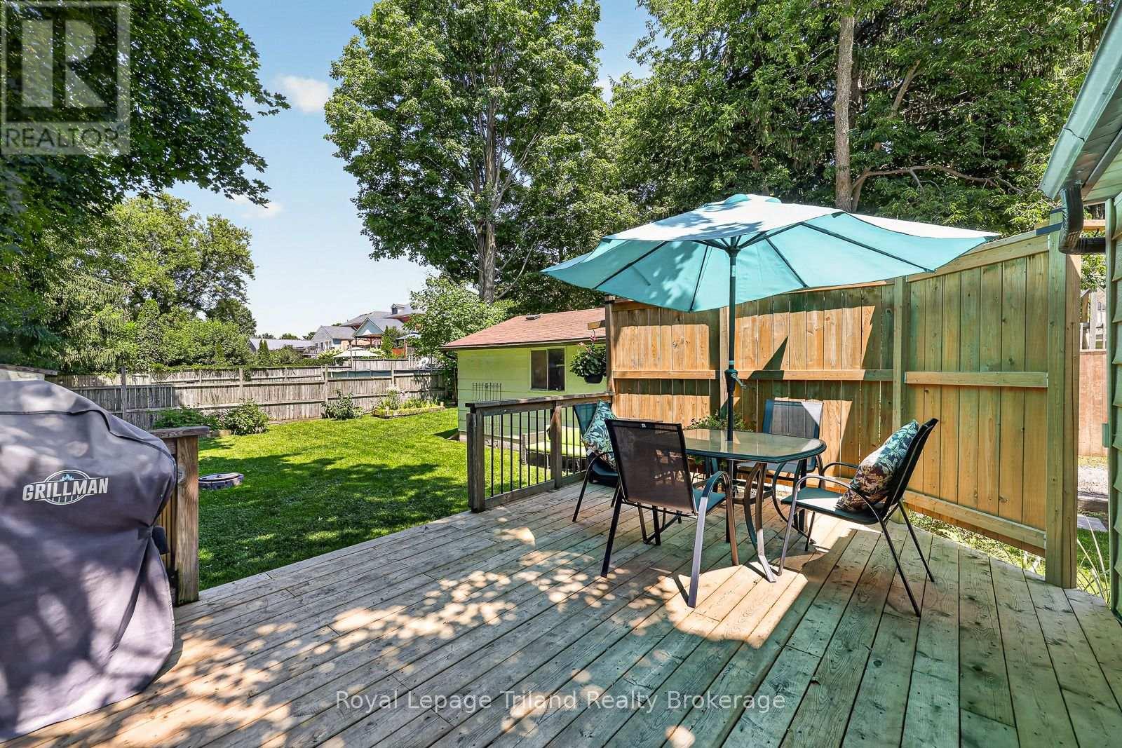 257 HUNTER STREET - Image 26
