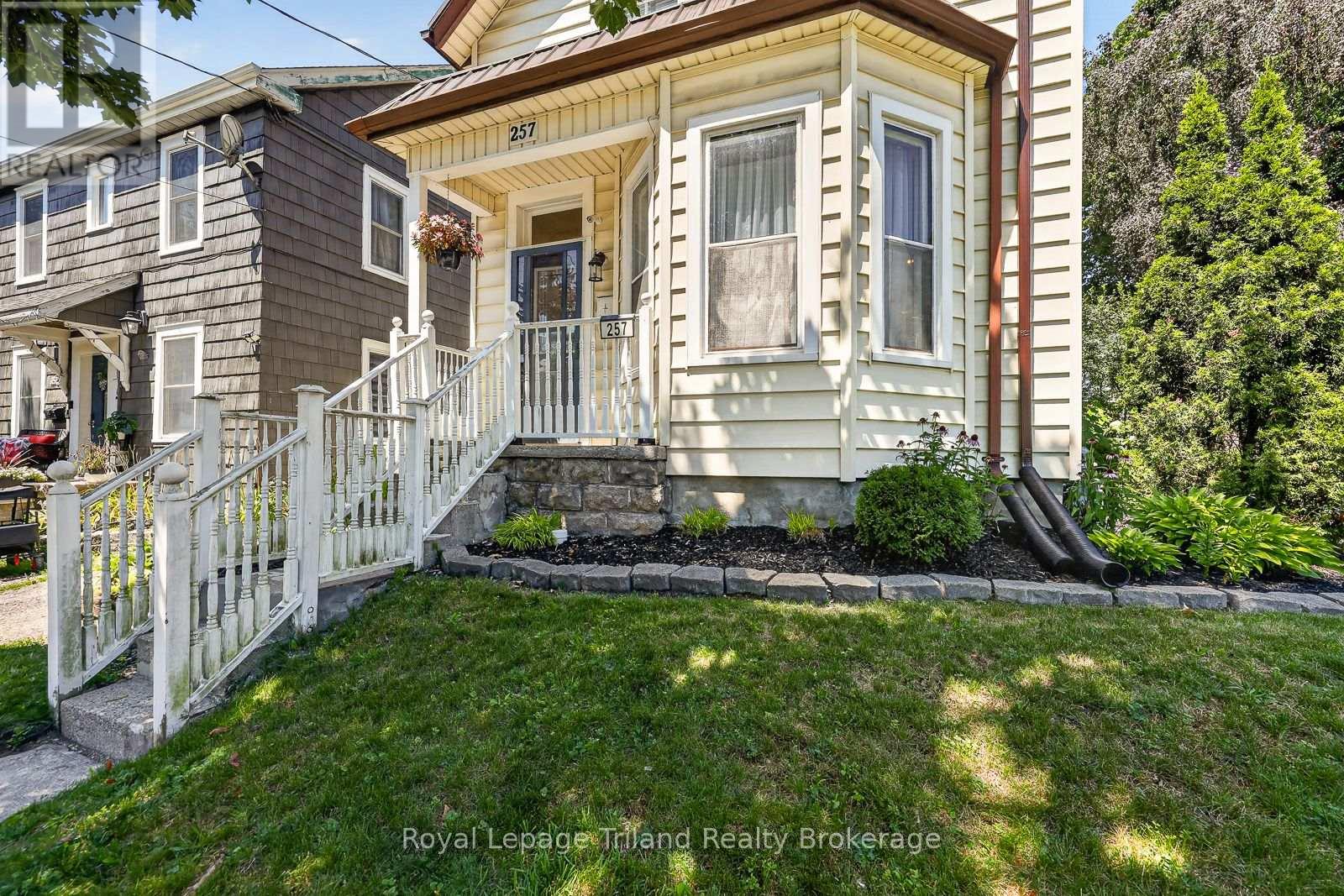 257 HUNTER STREET - Image 4