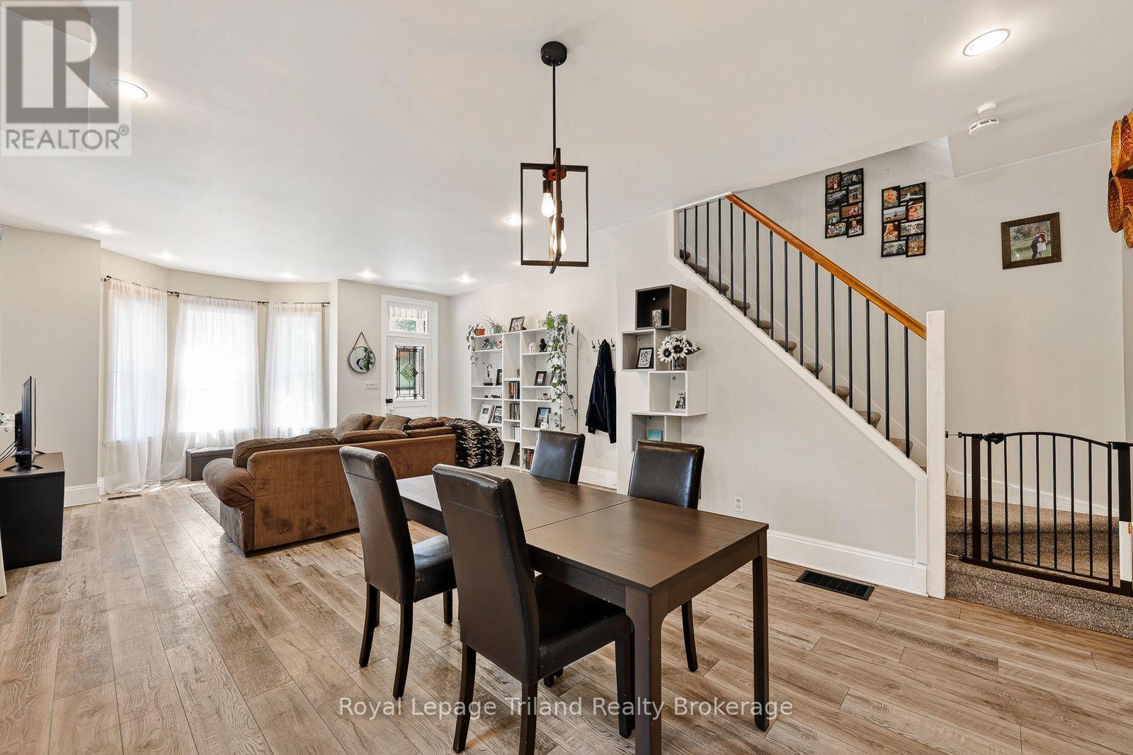 257 HUNTER STREET - 9