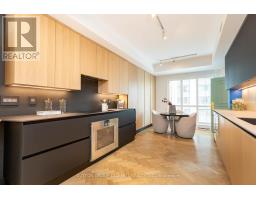 700 - 38 Avenue Road, Toronto, ON M5R2G2 Photo 18