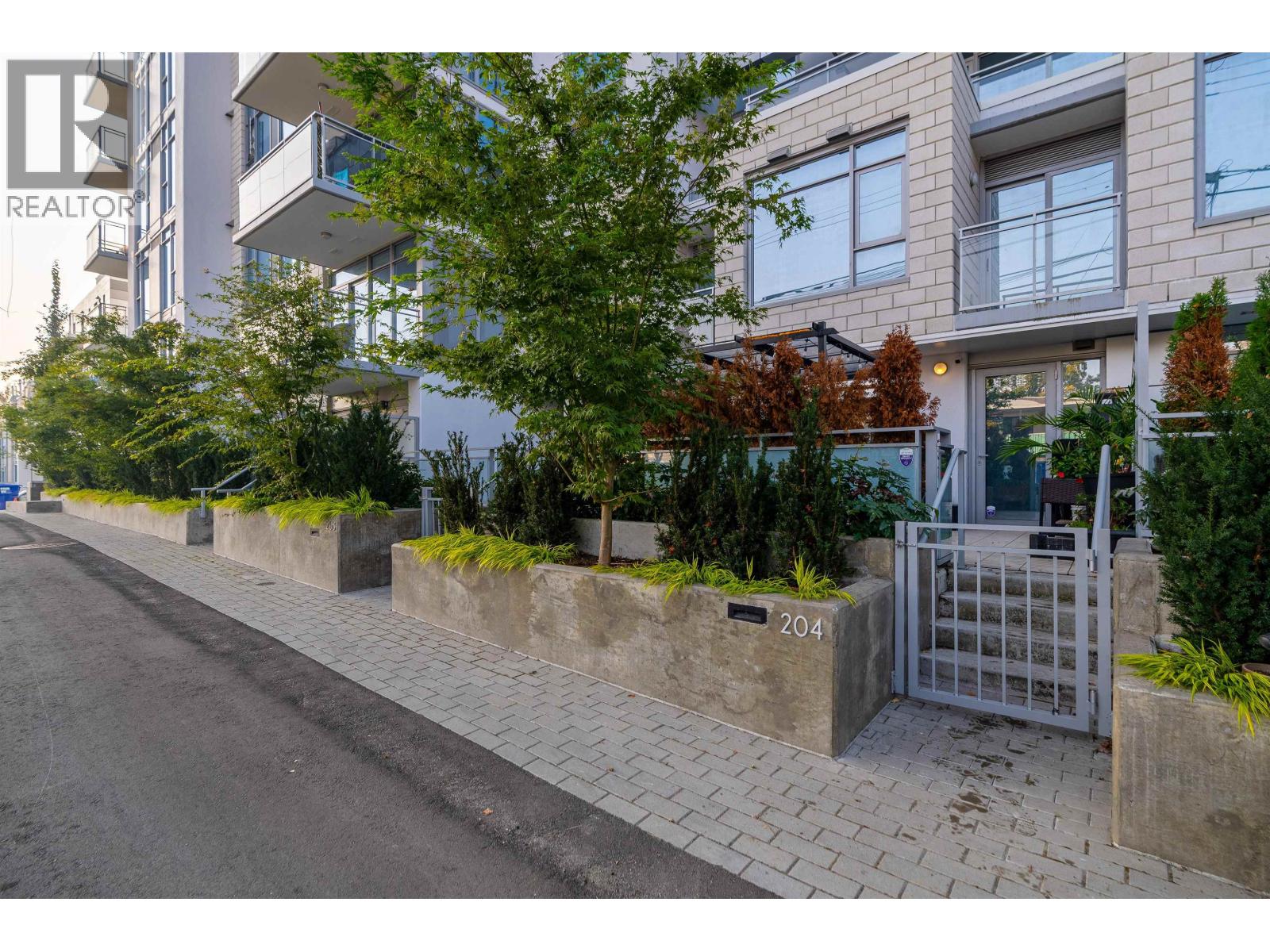 Property for sale at 204 2435 KINGSWAY