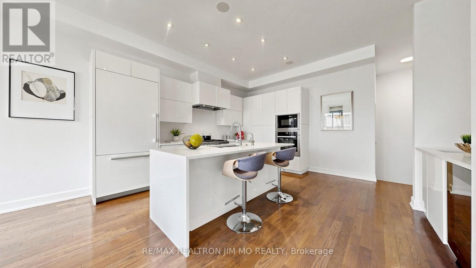 16 FARRELL ROAD - 15