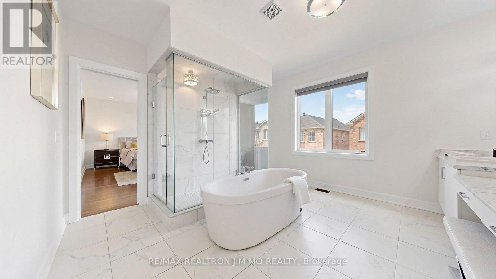16 FARRELL ROAD - 32