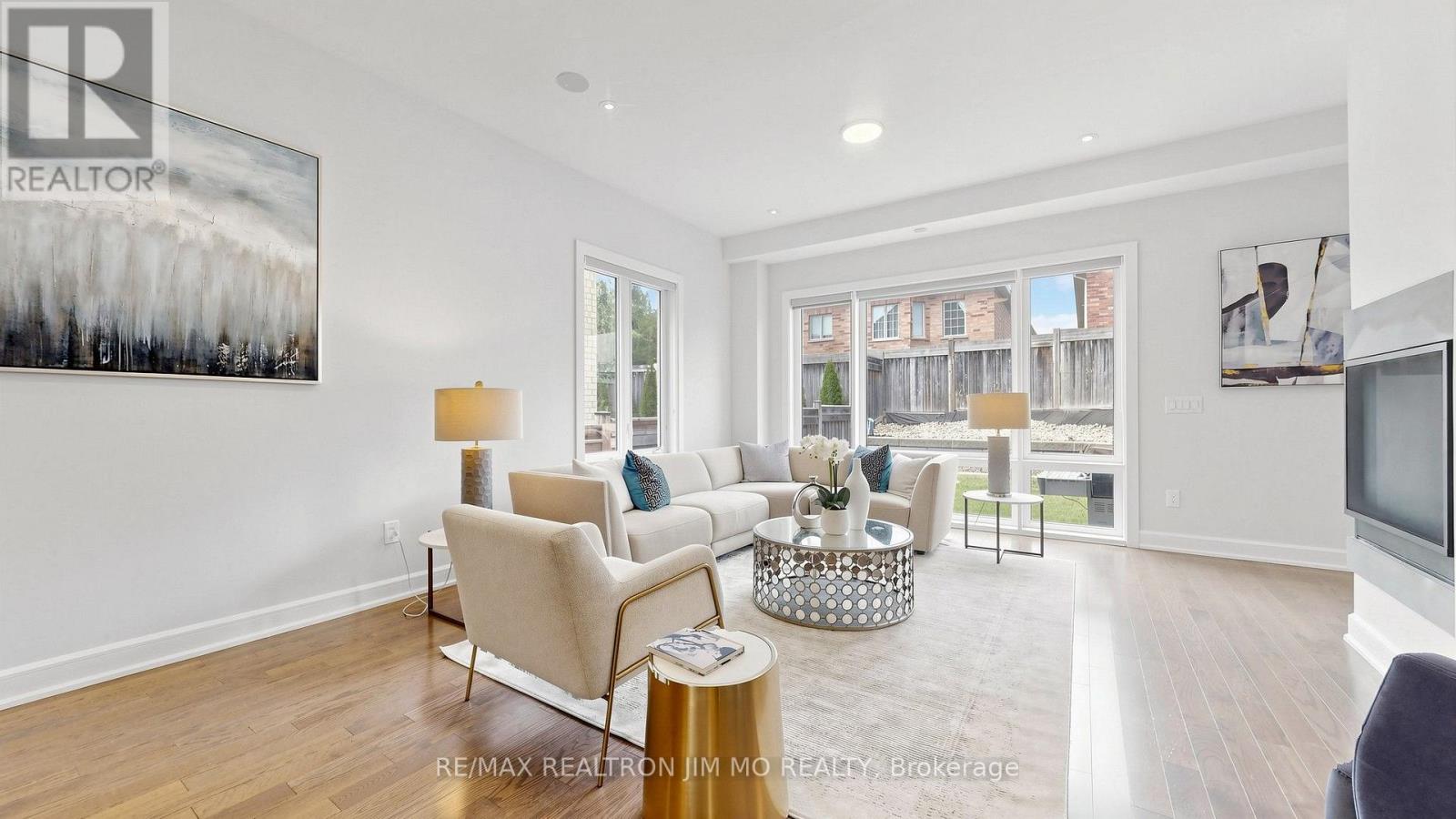 16 FARRELL ROAD - 7