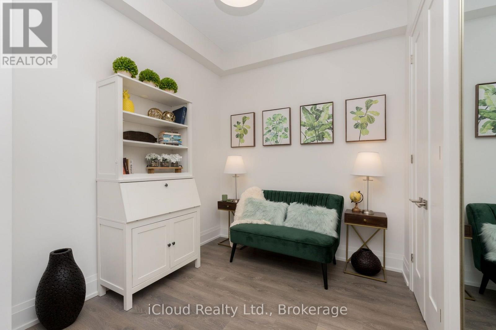 #422 1 HUME STREET - 16