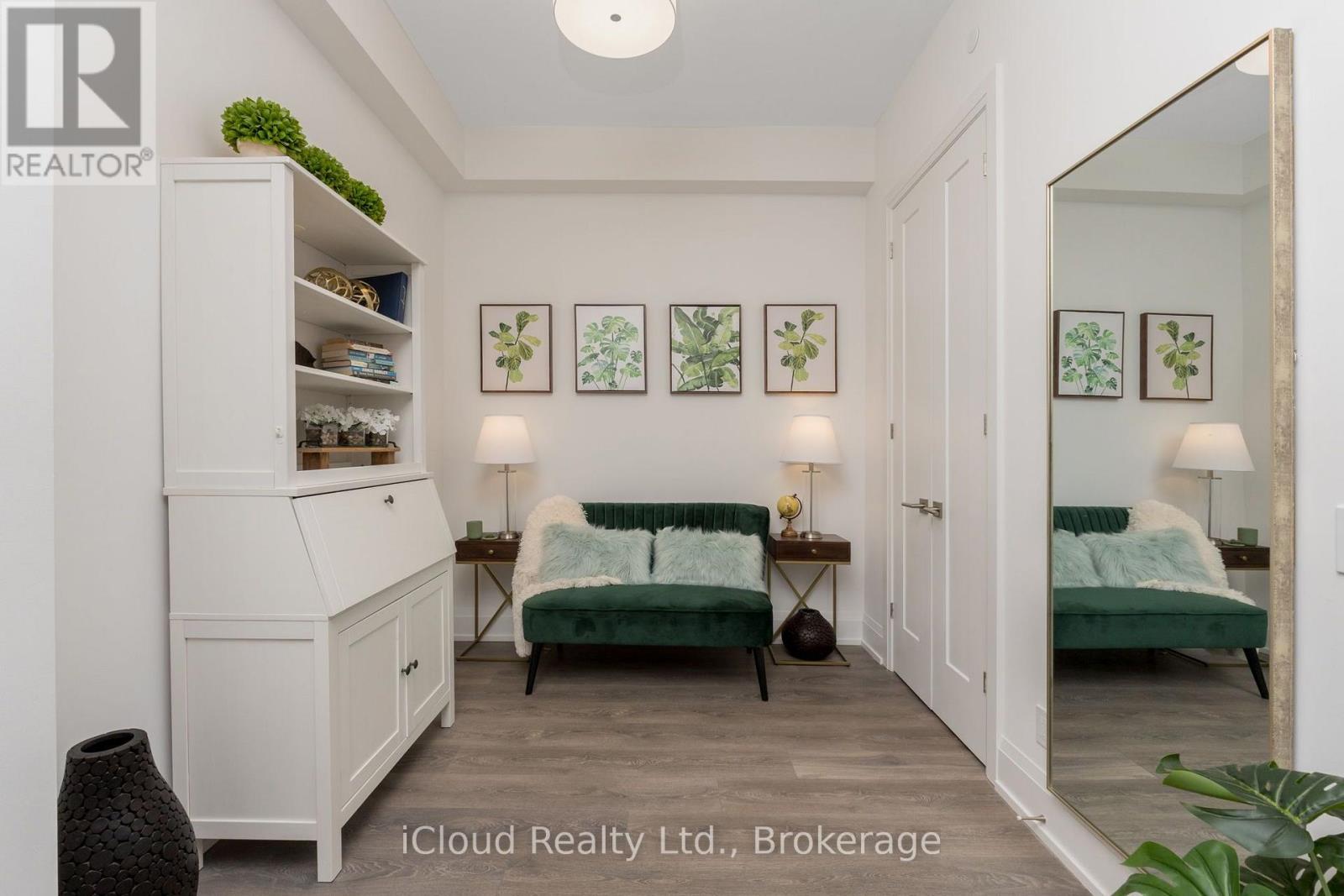 #422 1 HUME STREET - 19