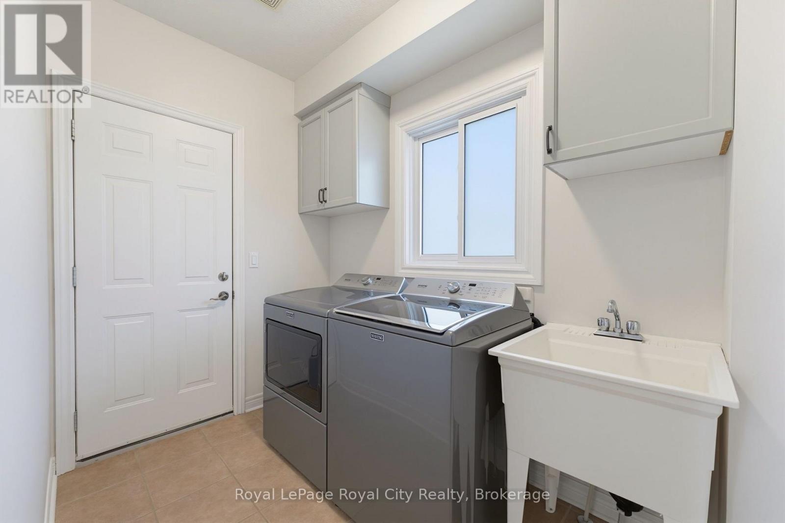 59 LYNCH CIRCLE - 23