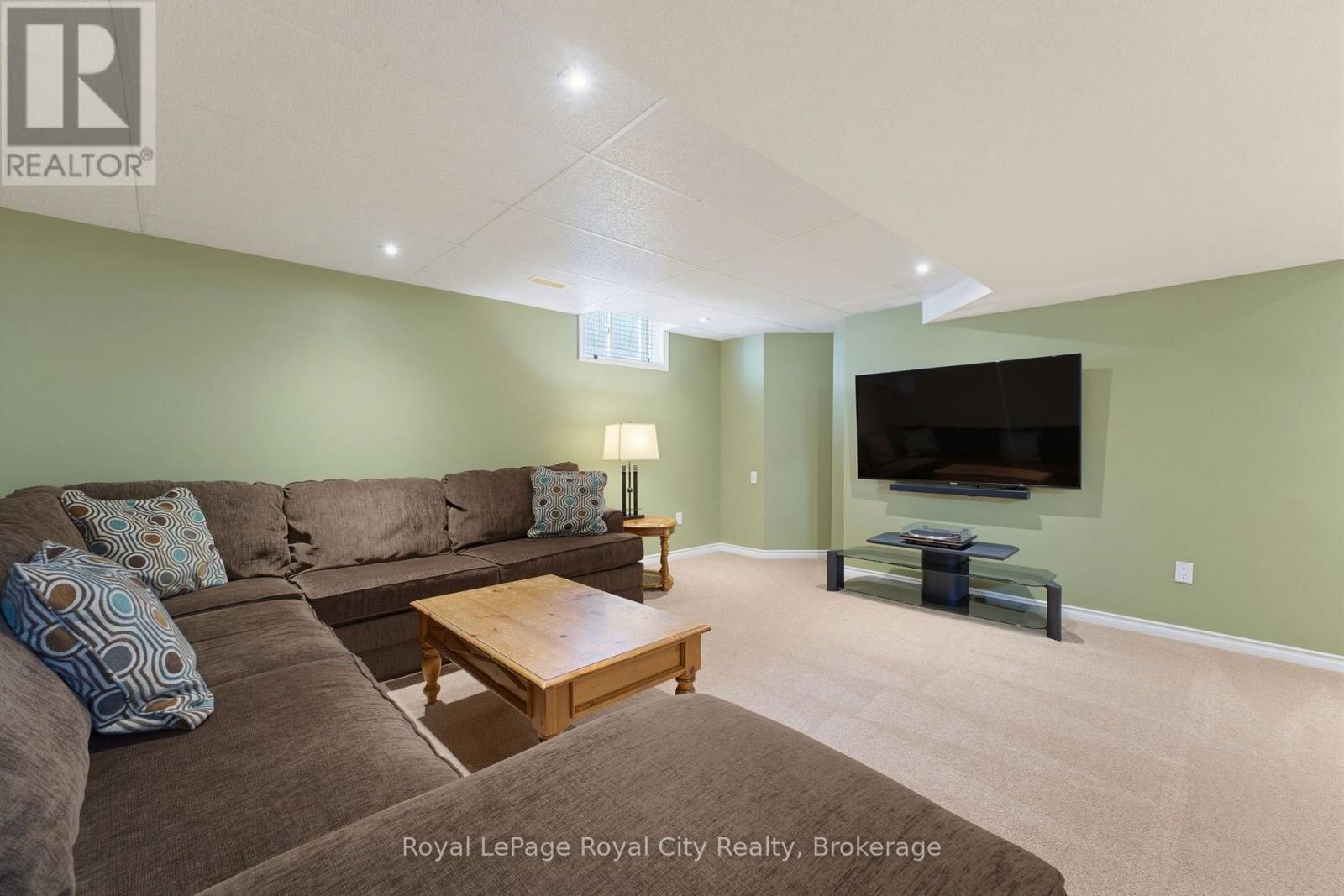 59 LYNCH CIRCLE - Image 24