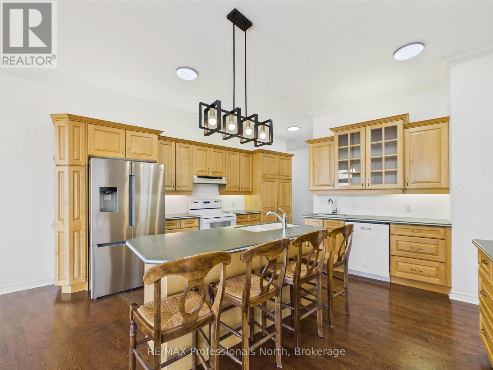 #501 24 ONTARIO STREET - Image 13