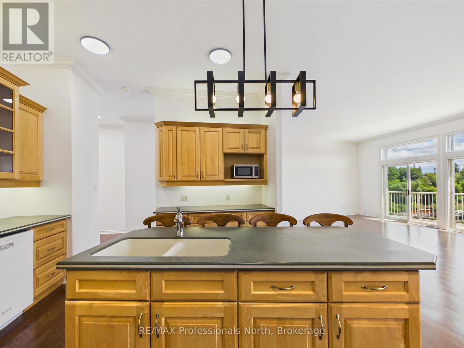 #501 24 ONTARIO STREET - Image 14