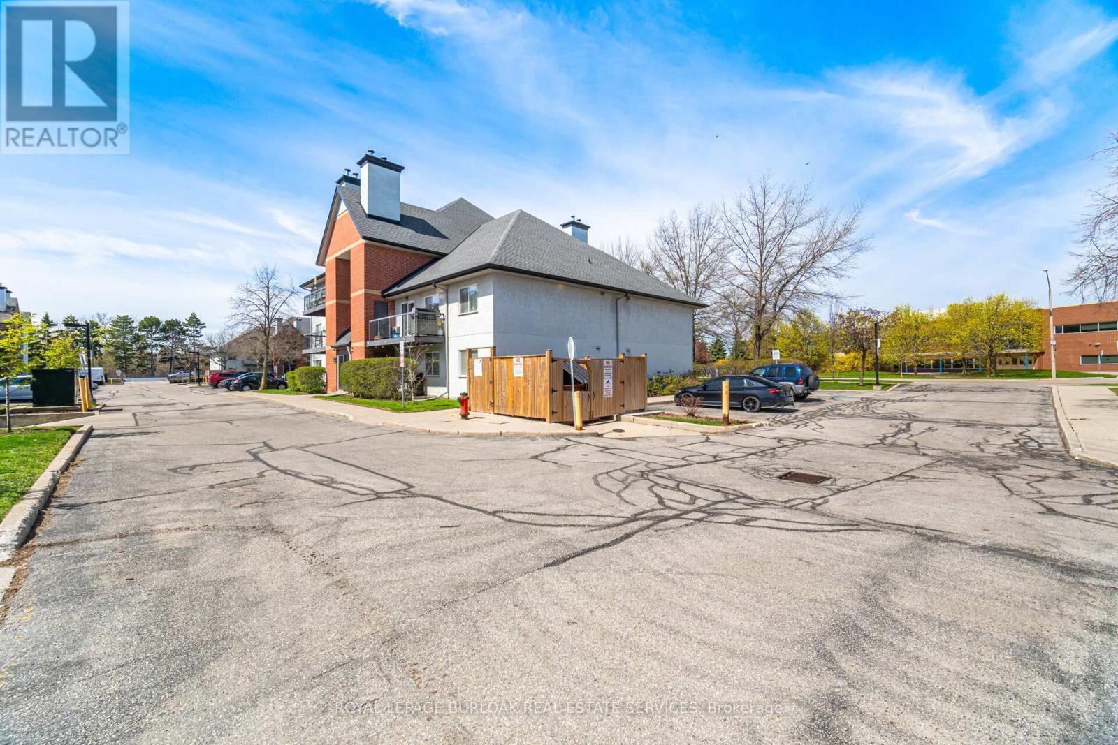 #532 1450 GLEN ABBEY GATE - 41
