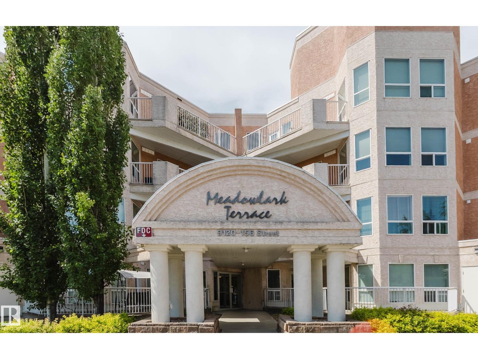 #406 9120 156 ST NW - 2