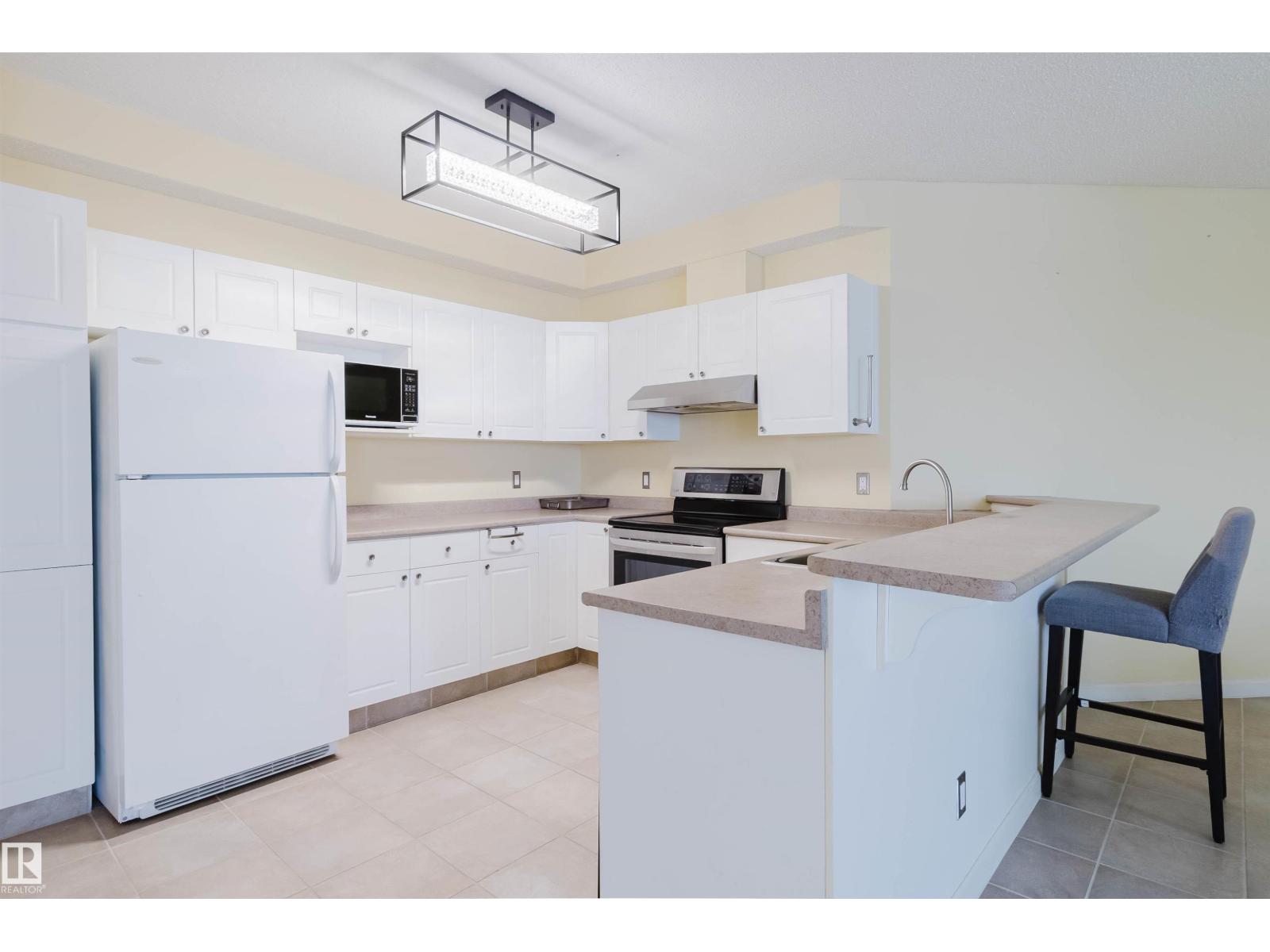 #406 9120 156 ST NW - 7