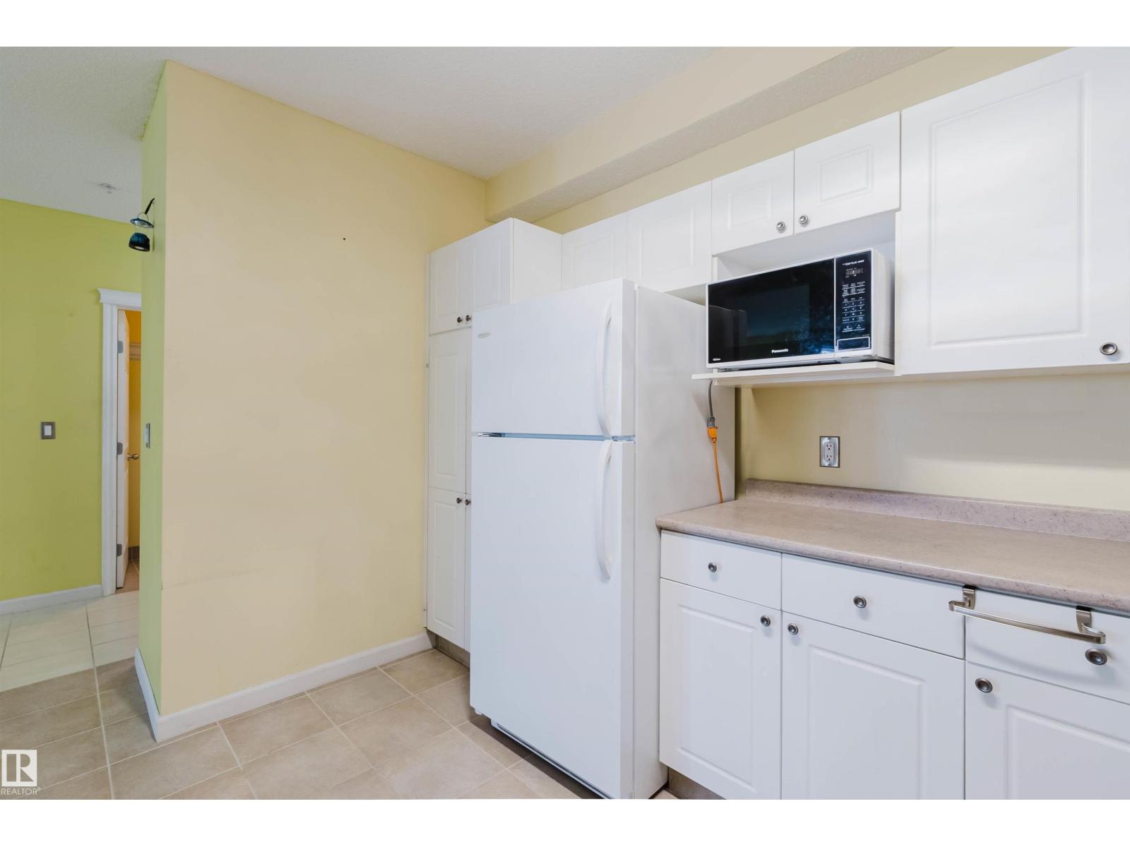 #406 9120 156 ST NW - 11