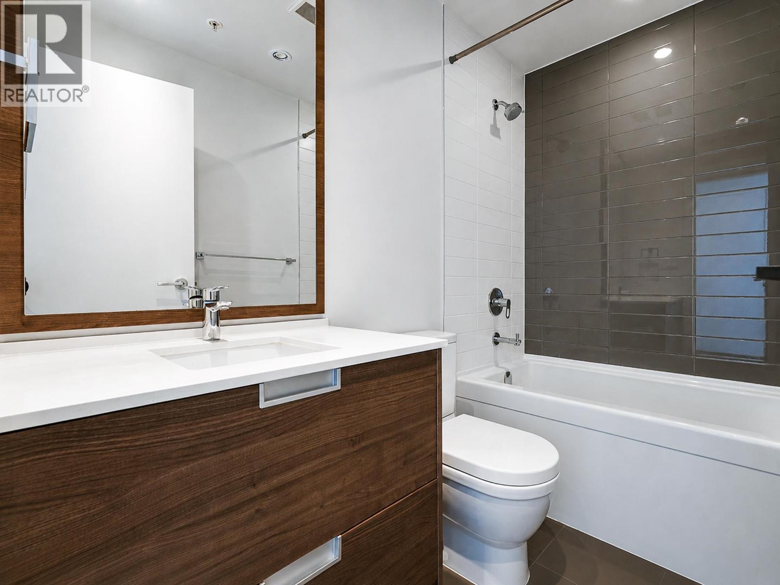 2 Bed, 2 Bath House for Sale in Burnaby – 2709 4688 KINGSWAY, Burnaby – MLS# R3153422 - Image 54