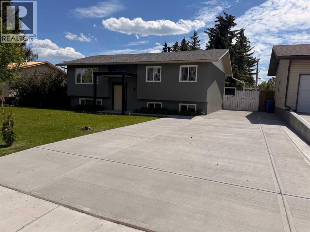 2305 17 Avenue - 2