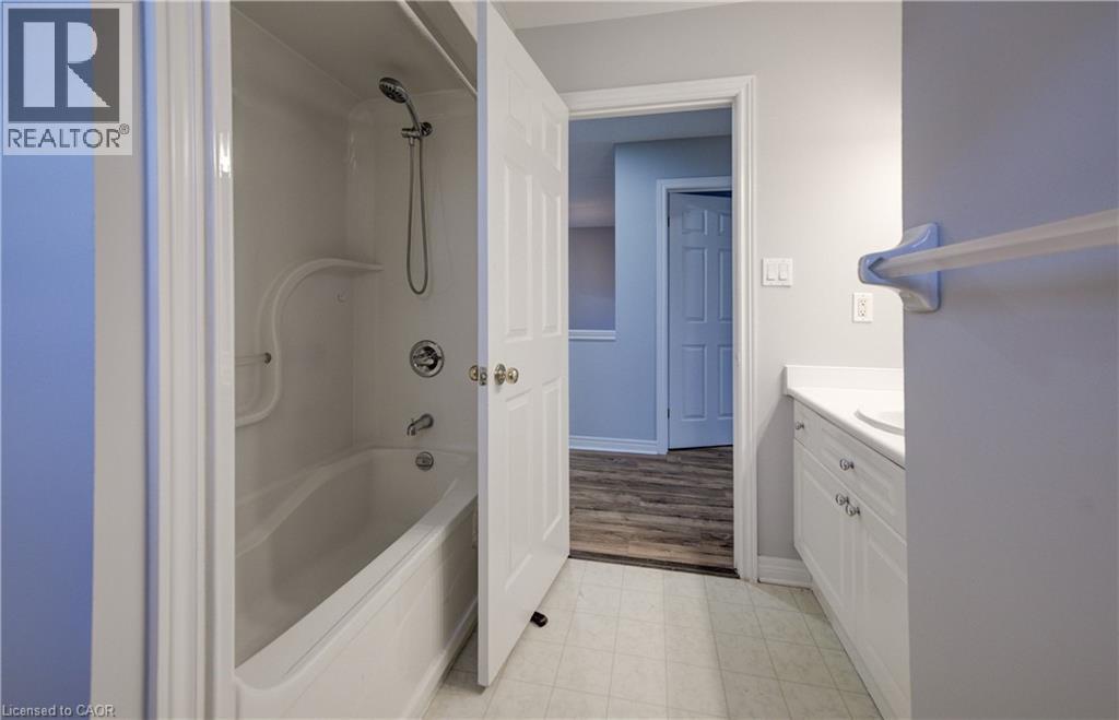 737 NORTH LEAKSDALE Circle - 20