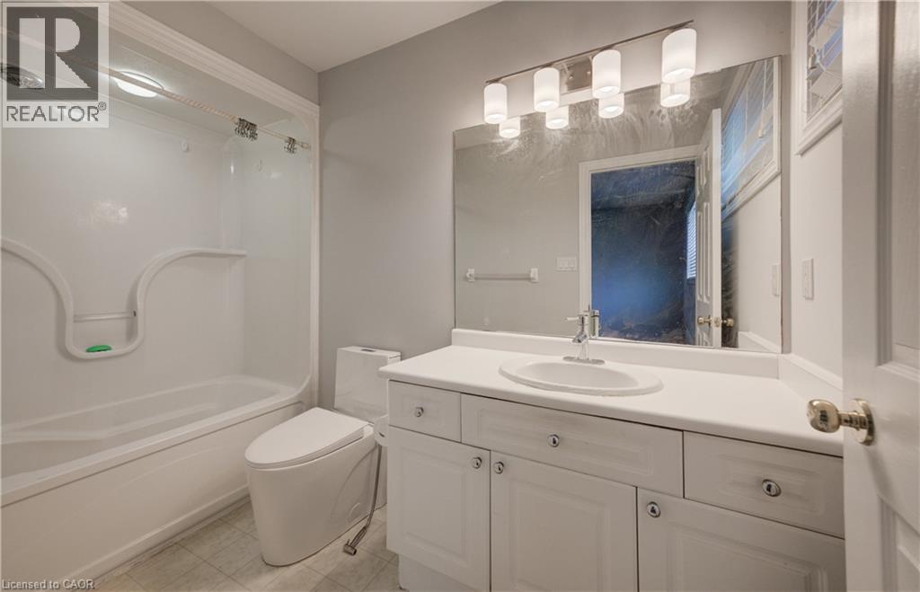3 bedroom Single Family interior view, 737 NORTH LEAKSDALE Circle, London, Ontario