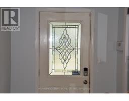 132 Henhoeffer Crescent, Kitchener, ON N2E4H3 Photo 9