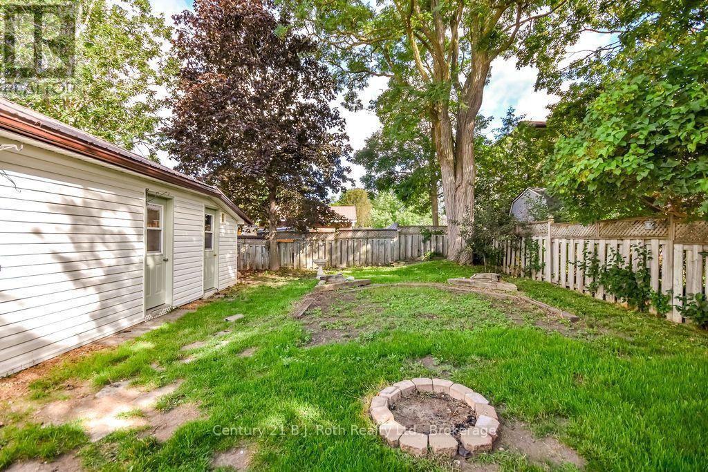 218 JAMES STREET E - 29