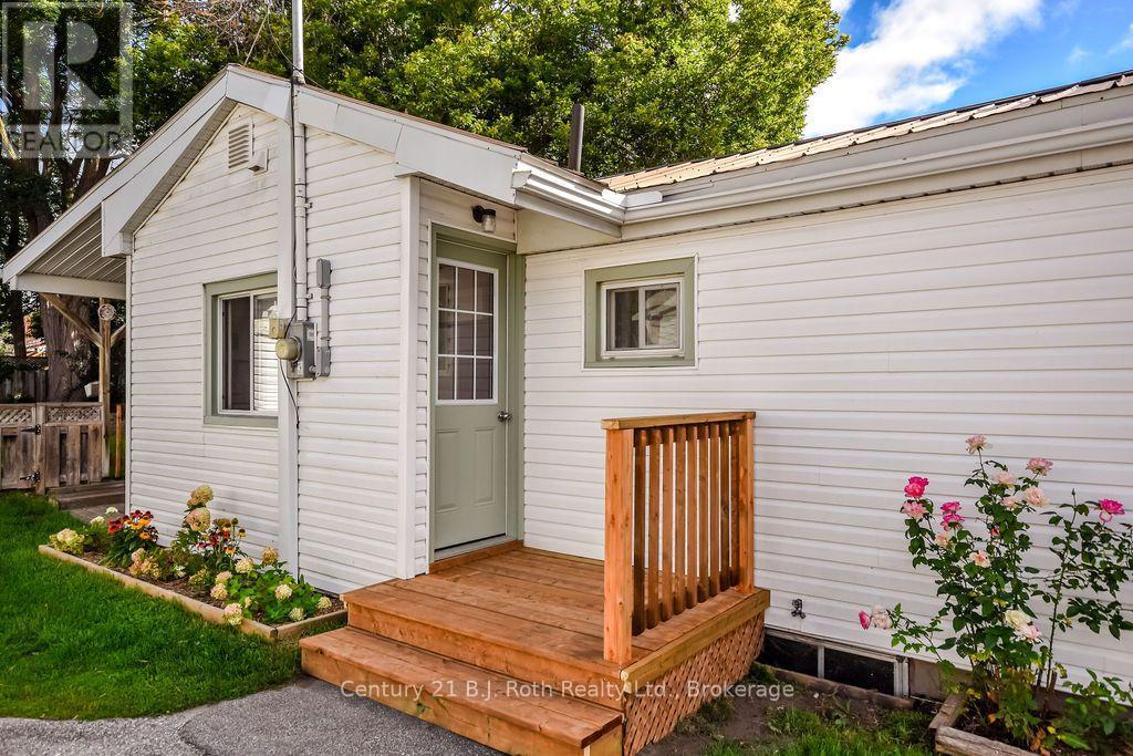 218 JAMES STREET E - 7