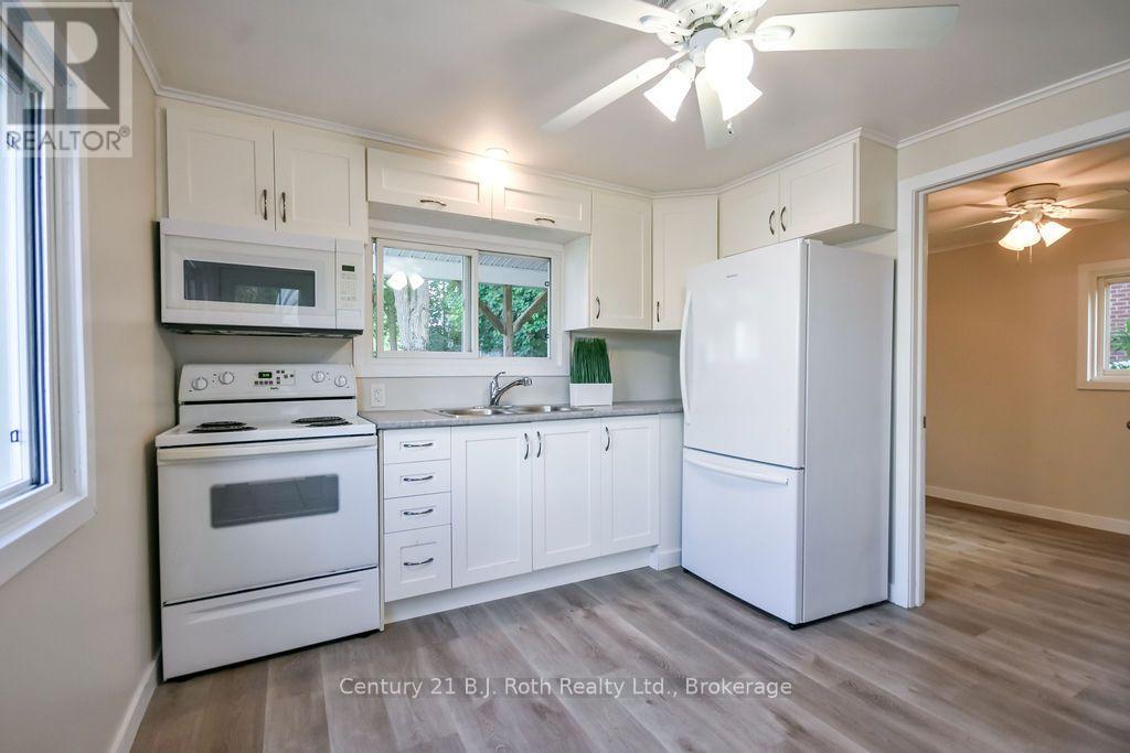 218 JAMES STREET E - Image 8