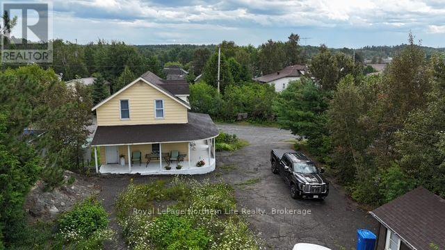 6A & 6B MOUNTAINVIEW DRIVE - 43