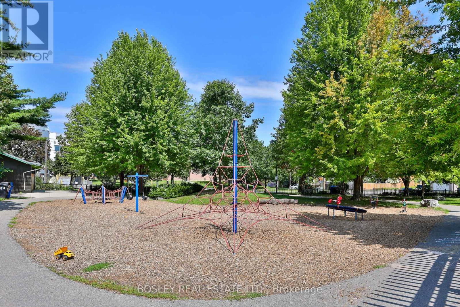 27 MOUNTNOEL AVENUE - 49