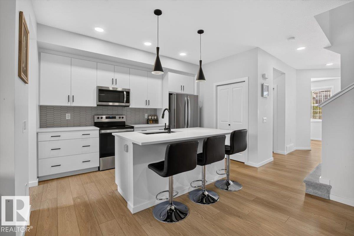 22830 82A AV NW - 9