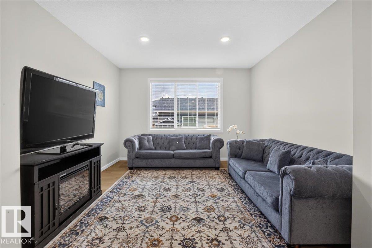 22830 82A AV NW - 18