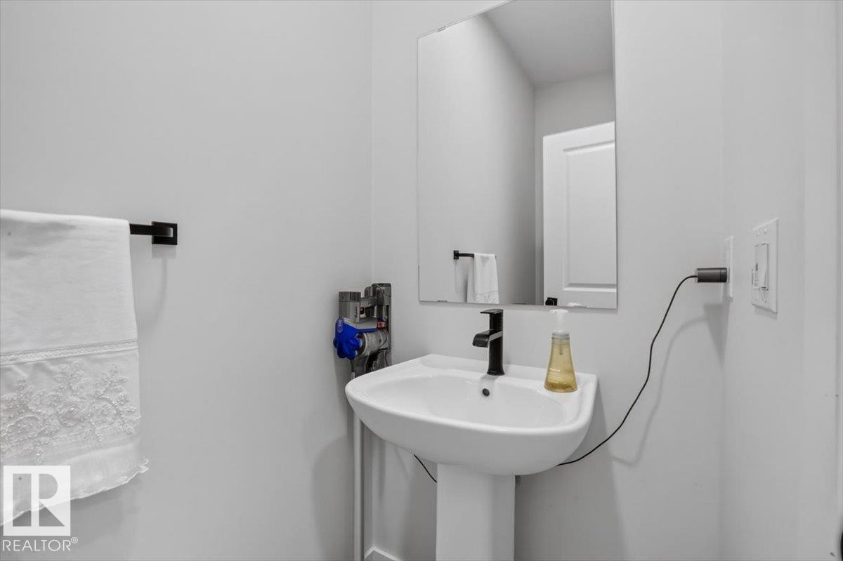 22830 82A AV NW - Image 23