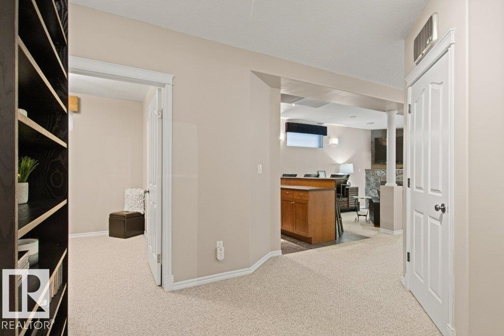 501 BYRNE CR SW - 42