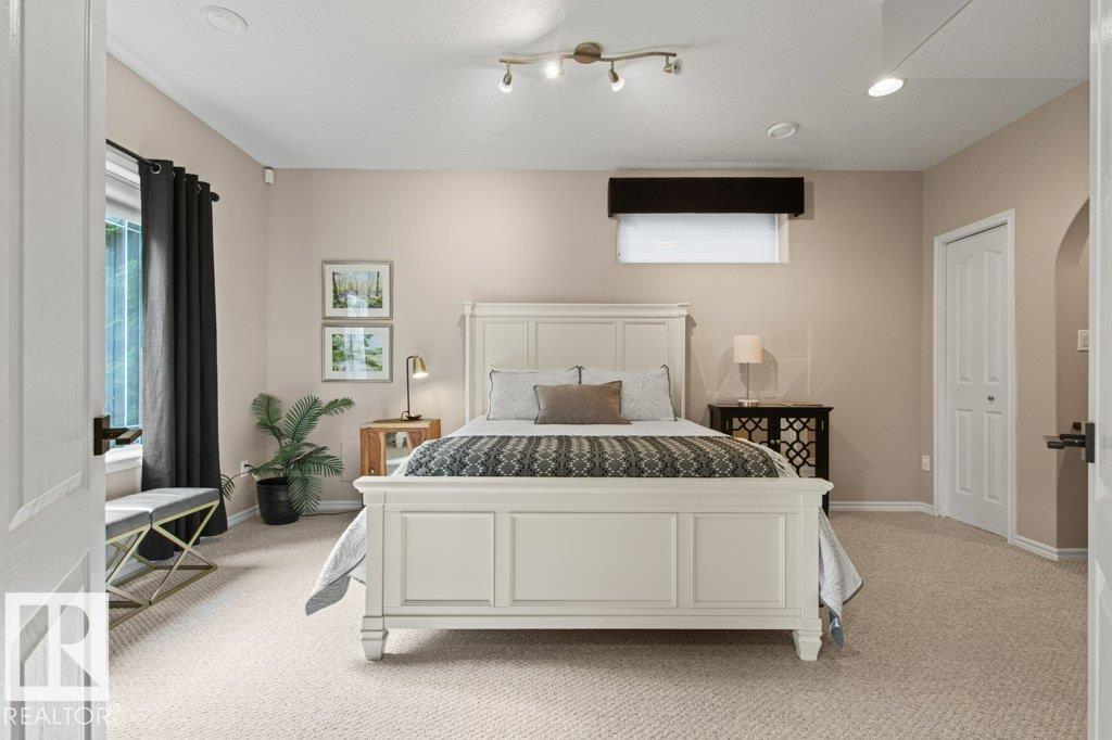 501 BYRNE CR SW - 54