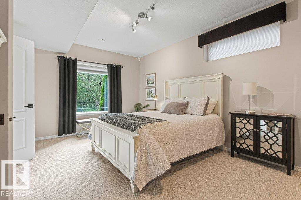 501 BYRNE CR SW - 55