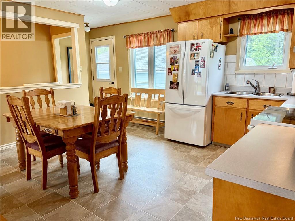 344 Wellington - Image 5