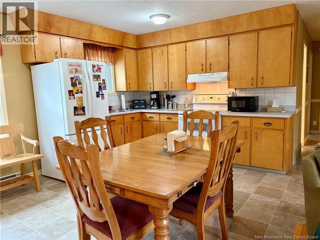 344 Wellington - Image 6