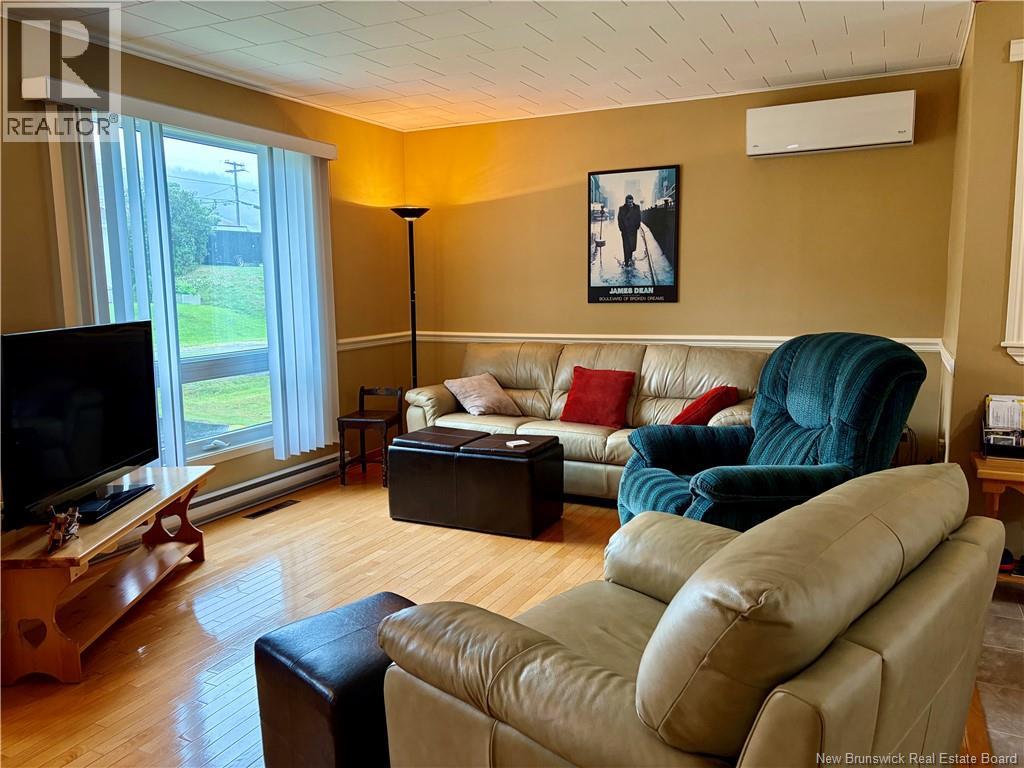 344 Wellington - 8