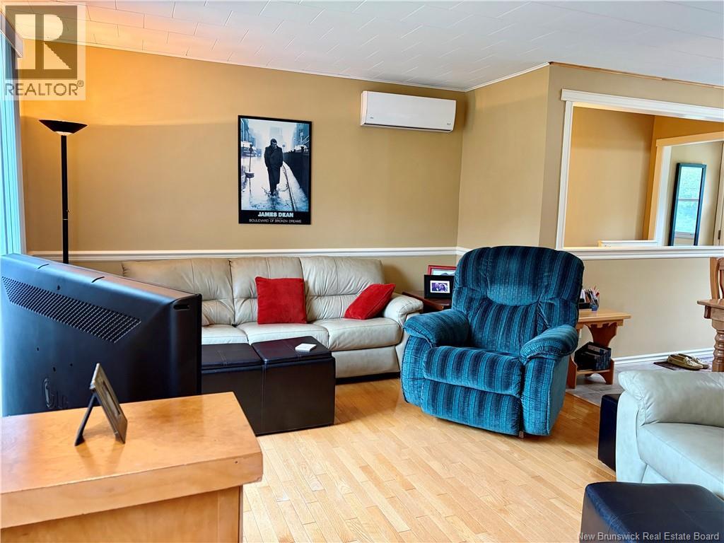 344 Wellington - 9