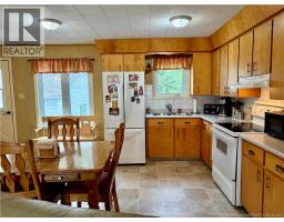 4pc Bathroom - 344 Wellington, Dalhousie, NB E8C2W6 Photo 7