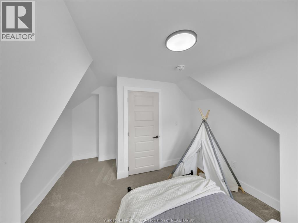 1387 Lincoln ROAD - Image 24