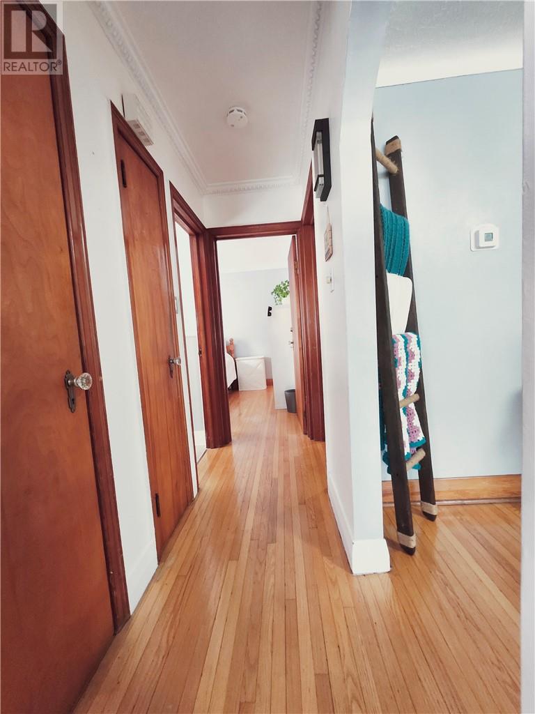 533 Victoria Street - Image 5