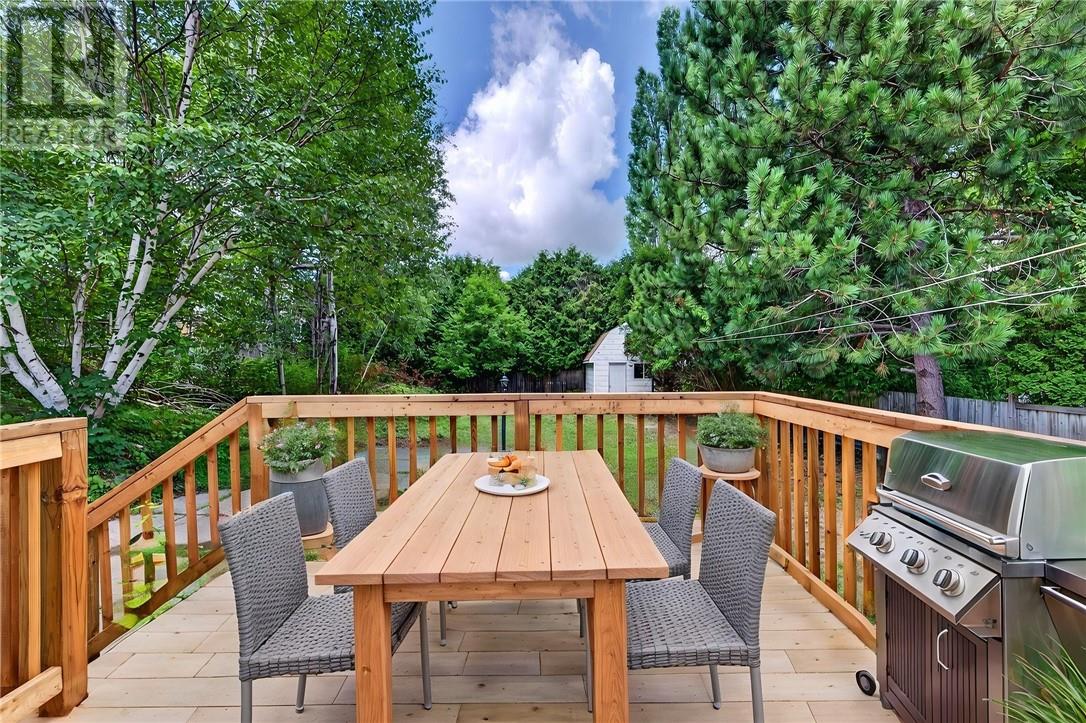1821 MILLWOOD Crescent - 23