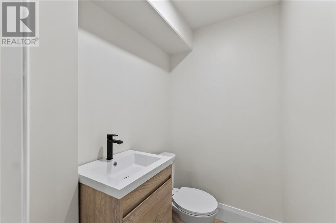 1821 MILLWOOD Crescent - Image 49